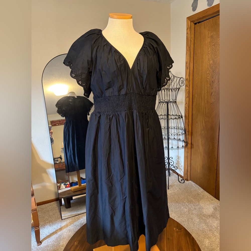 Old Navy Black Cotton dress
Size XXL
New with tags